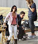 Filename=72613-megan-fox-adjusts-her-breast-on-the-set-of-t.jpg
Filesize=709KiB
Dimensions=1872x2808
Date added=Aug 21, 2008 72613-megan-fox-adjusts-her-breast-on-the-set-of-t.jpg