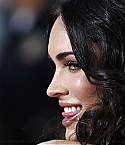 31279-meganfox-eagleeyelapremiere69-122-213lo.jpg