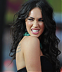 64916-meganfox-eagleeyelapremiere245-123-609lo.jpg
