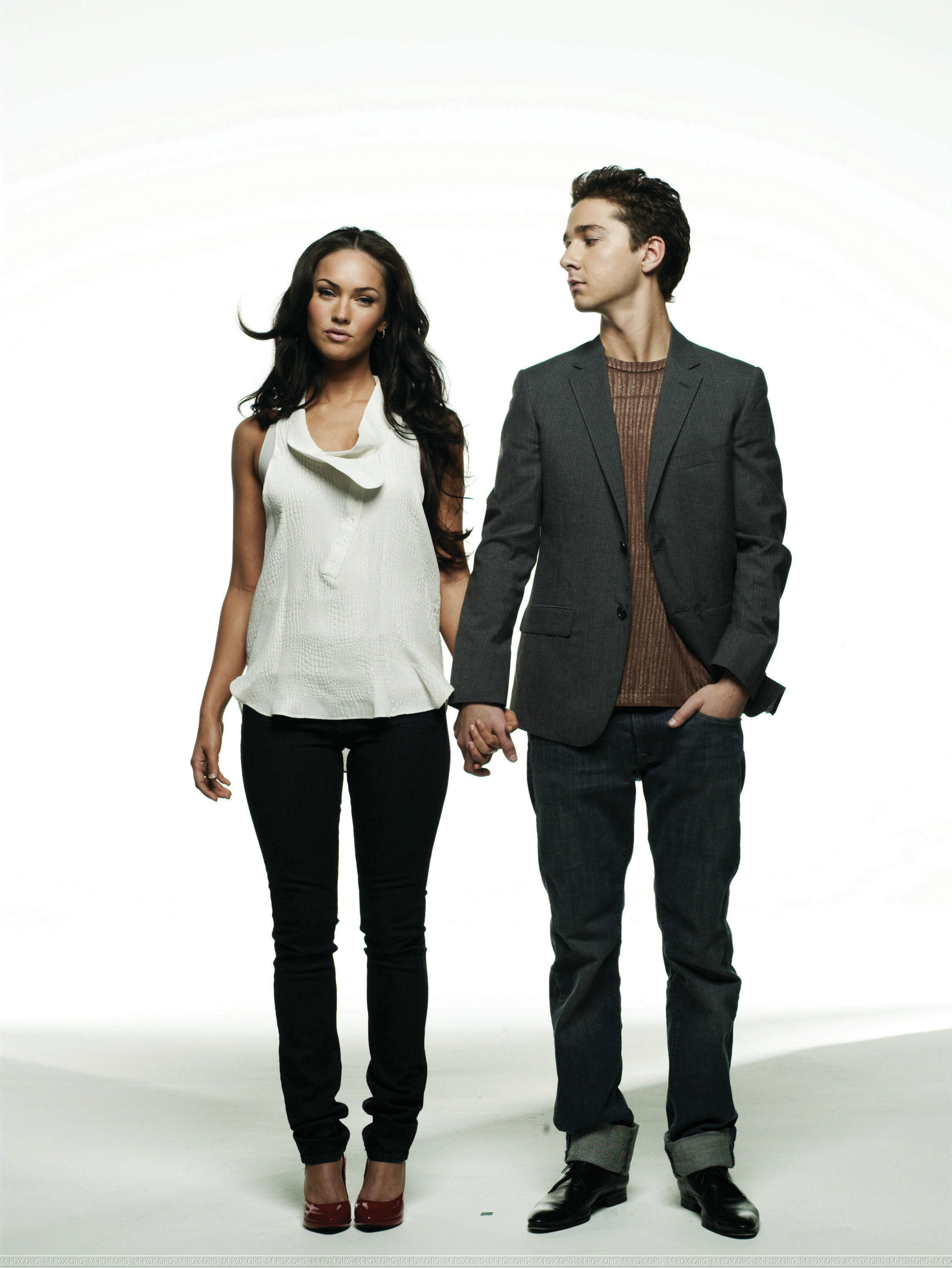 Megan_Fox__Brian_Bowen_Smith_Photoshoot_Transformers__011.jpg Megan_Fox__Brian_Bowen_Smith_Photoshoot_Transformers__011.jpg