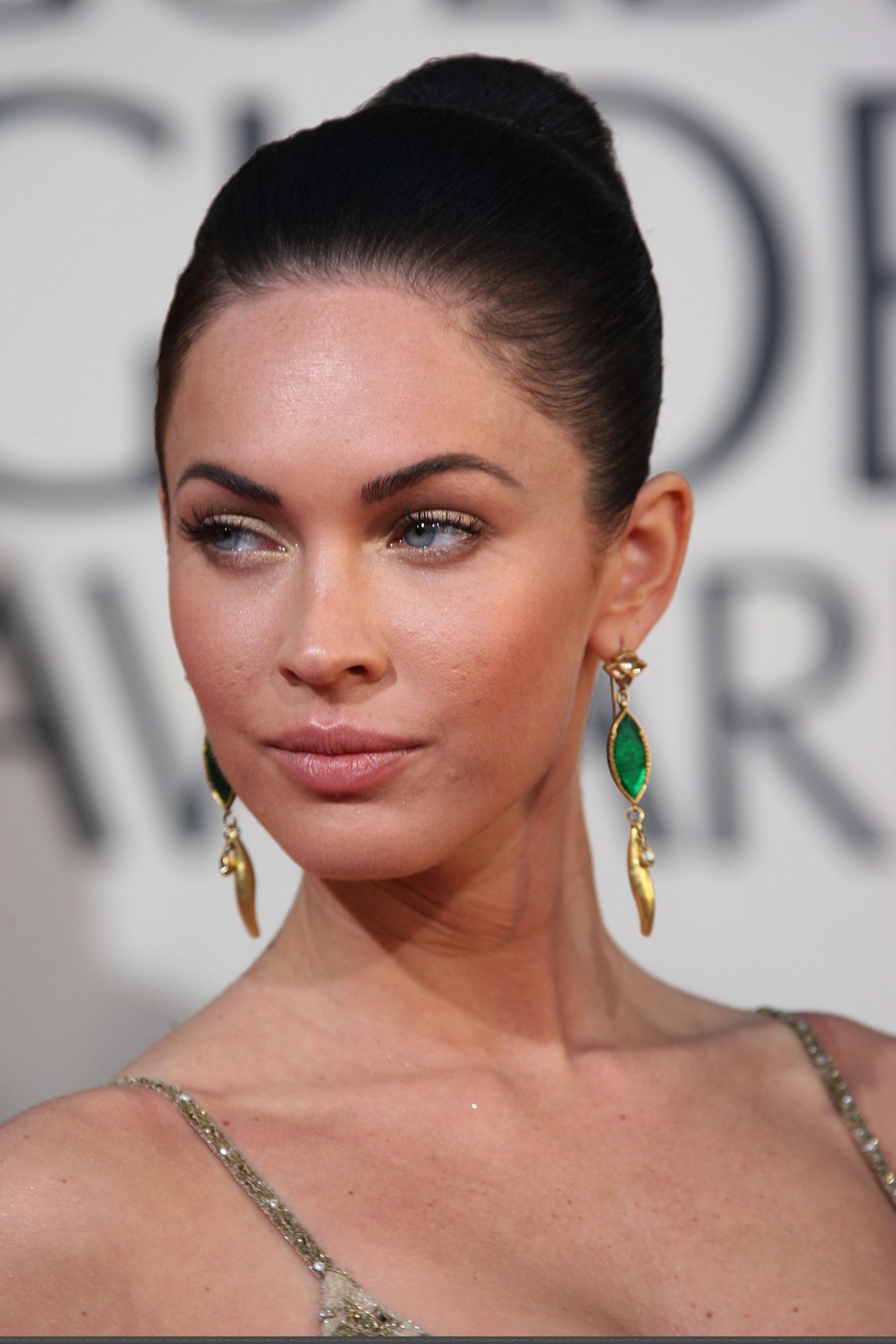 43512-meganfox-66thgoldenglobeawards17-122-875lo.jpg
