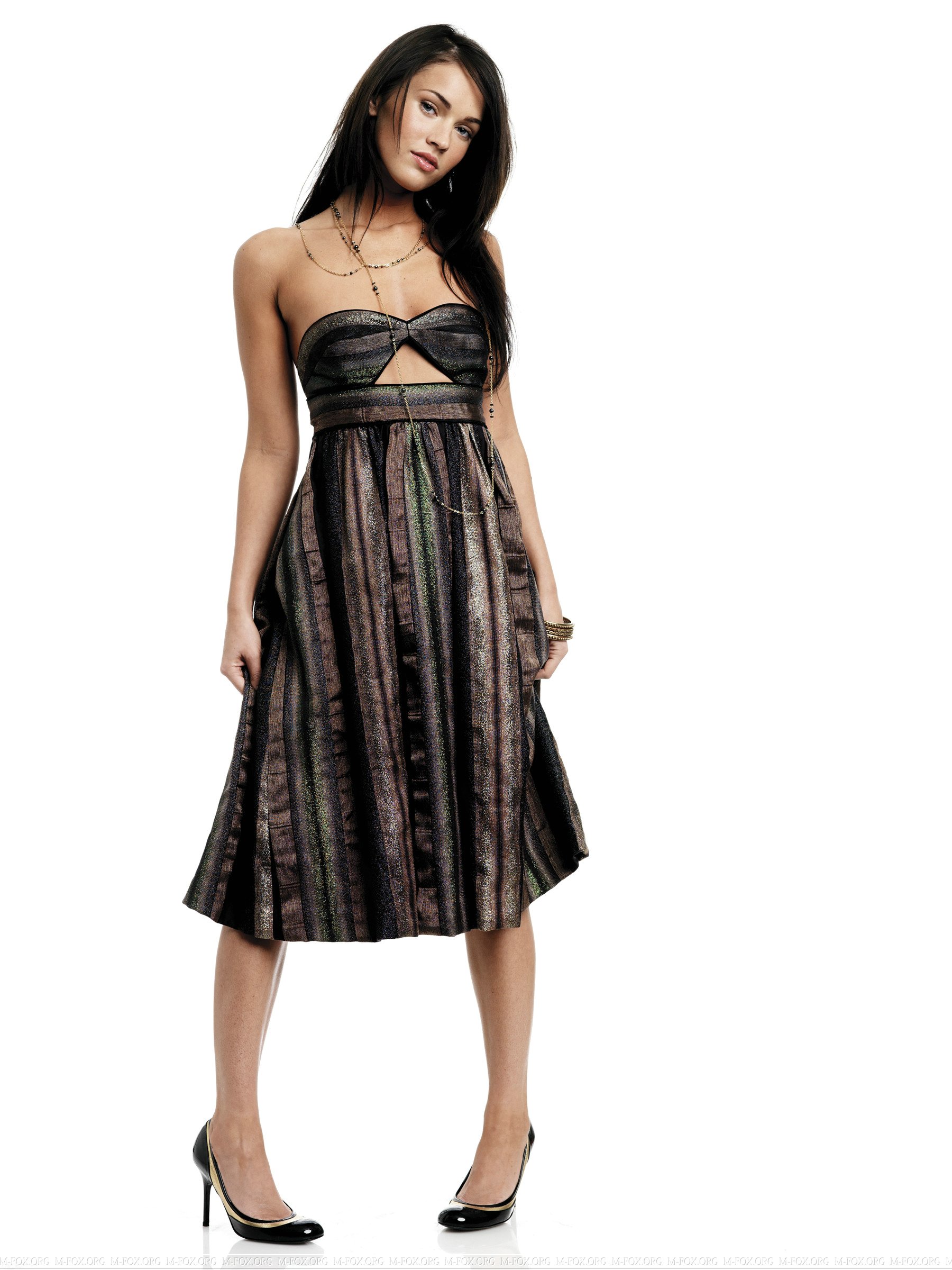 95916_Megan_Fox_Francis_Hills_shoot_13_122_210lo.jpg