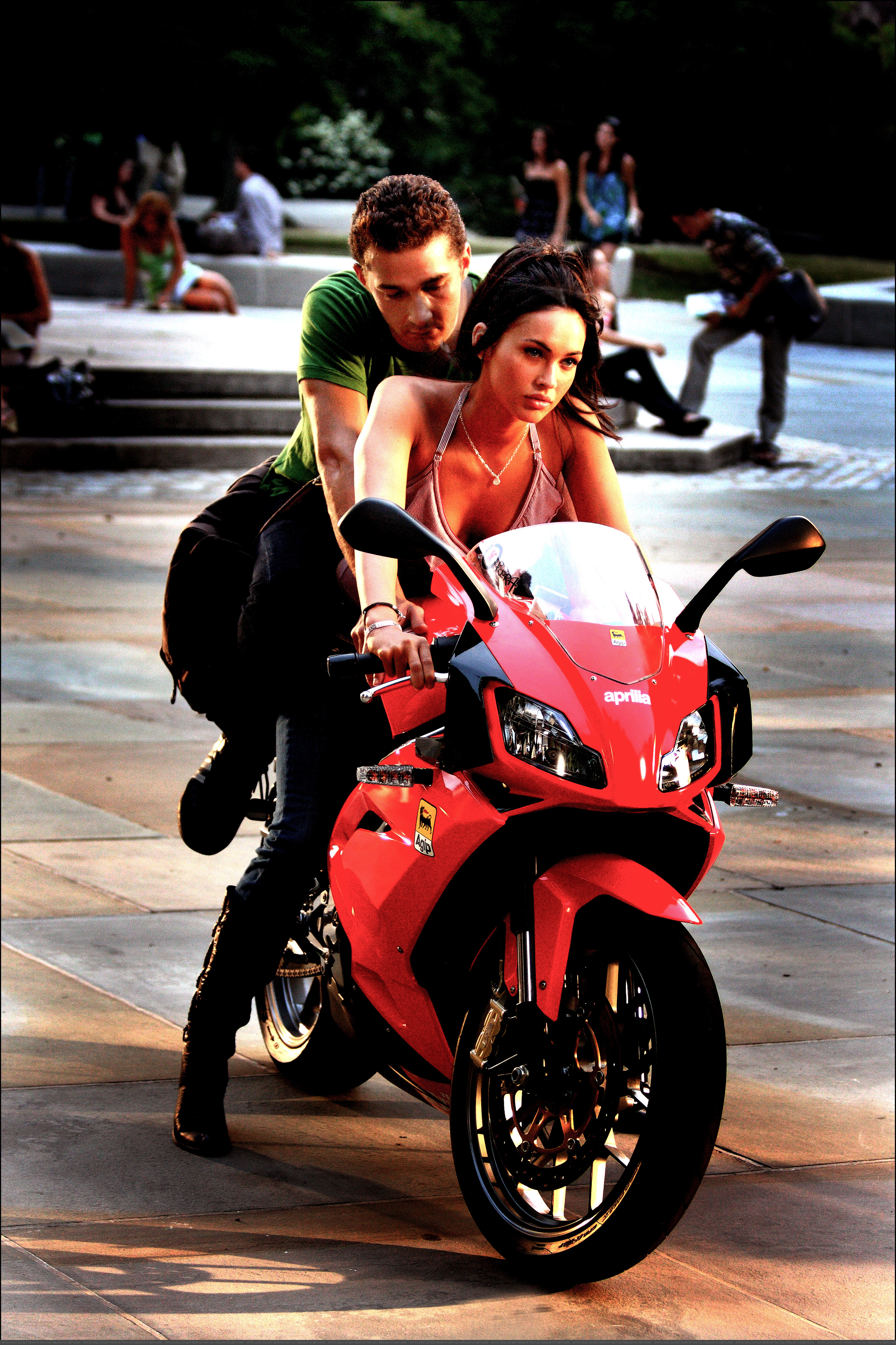 motorcyclemegan.jpg motorcyclemegan.jpg