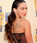 21063-megan-fox-arrives-at-the-2009-mtv-movie-awar.jpg