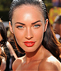 54395-megan-fox-arrives-at-the-2009-mtv-movie-awar.jpg