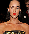 57523-megan-fox-arrives-at-the-2009-mtv-movie-awar.jpg