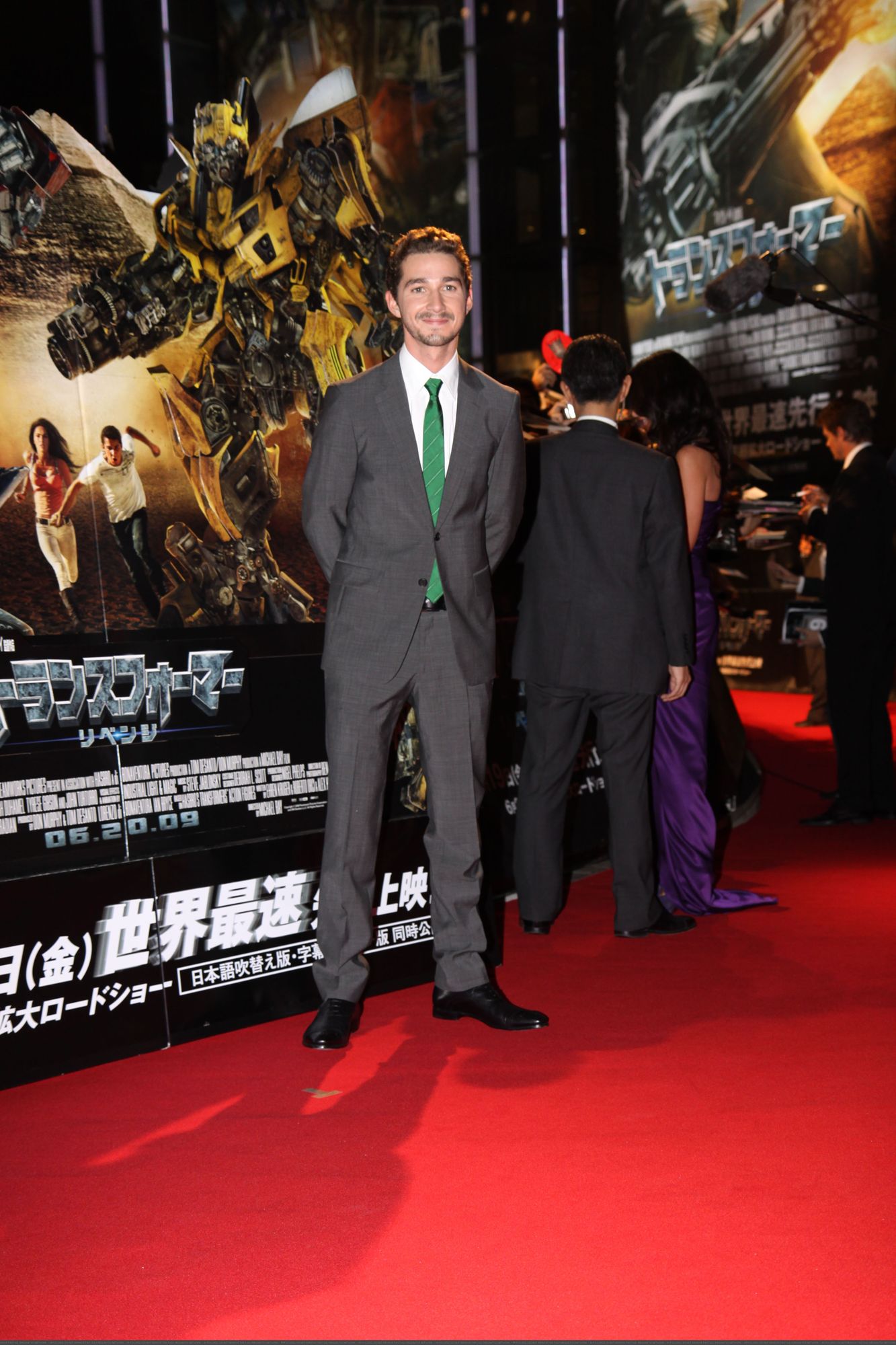 90619-megan-fox-transformers-prem-05-123-65lo.jpg 90619-megan-fox-transformers-prem-05-123-65lo.jpg