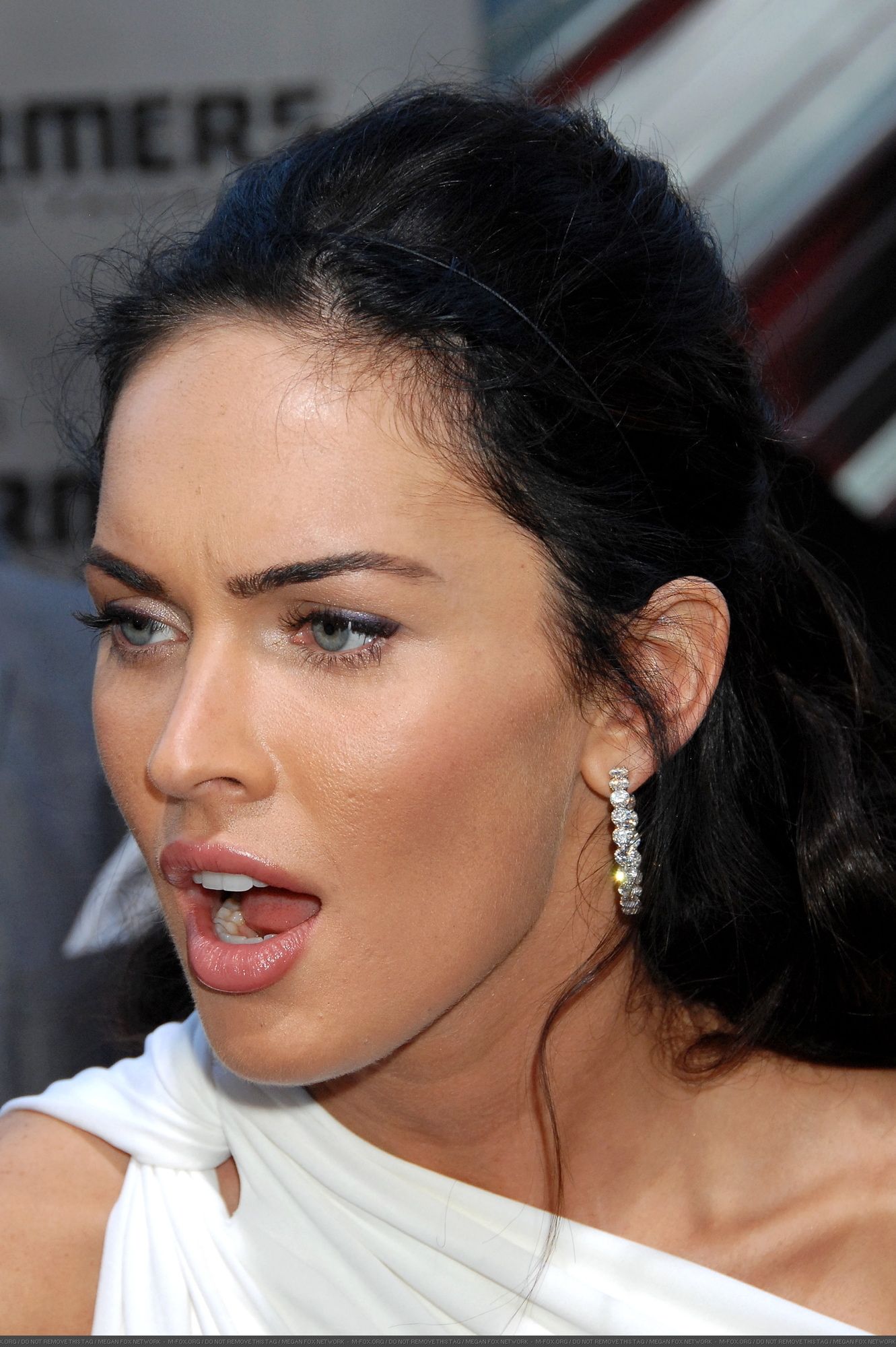 44426-megan-fox-2009-06-22-los-angeles-premiere-of.jpg 44426-megan-fox-2009-06-22-los-angeles-premiere-of.jpg