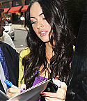 Filename=72378-megan-fox-returning-to-her-hotel-in-new-york.jpg
Filesize=455KiB
Dimensions=1330x2000
Date added=Jun 26, 2009 72378-megan-fox-returning-to-her-hotel-in-new-york.jpg
