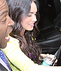 83414-megan-fox-arriving-at-live-with-regis-and-ke.jpg