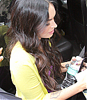 83878-megan-fox-arriving-at-live-with-regis-and-ke.jpg