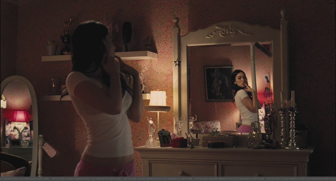 JennifersBody0164.jpg JennifersBody0164.jpg