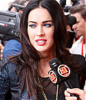 05188_celeb-city_org-The_Elder-Megan_Fox_2009-07-24_-_Jonah_Hex9_press_presentation_at_the_San_Diego_Comic_Con_1237_122_34lo.jpg