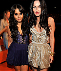 90331_Preppie_-_Megan_Fox_-_2009_Teen_Choice_Awards_-_August_9_2009_8586_122_139lo.jpg