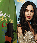 94964_Preppie_-_Megan_Fox_at_the_2009_Teen_Choice_Awards_-_August_9_2009_330_122_405lo.jpg