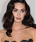 65979_Celebutopia-Megan_Fox-Jennifer84s_Body_Premiere_during_2009_Toronto_International_Film_Festival-29_122_454lo.jpg