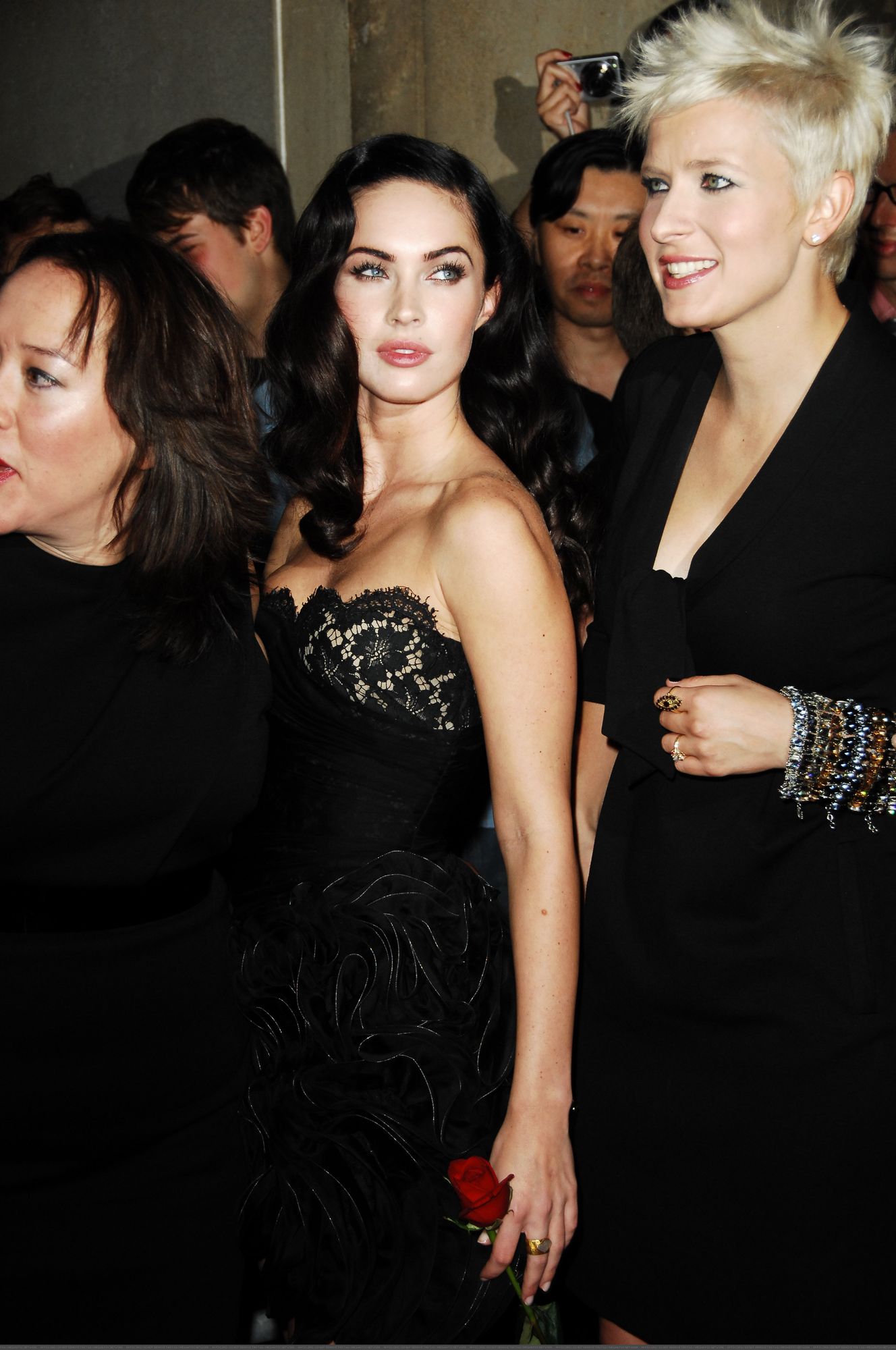 13379_megan_fox_4_tikipeter_celebritycity_031_122_362lo.jpg 13379_megan_fox_4_tikipeter_celebritycity_031_122_362lo.jpg