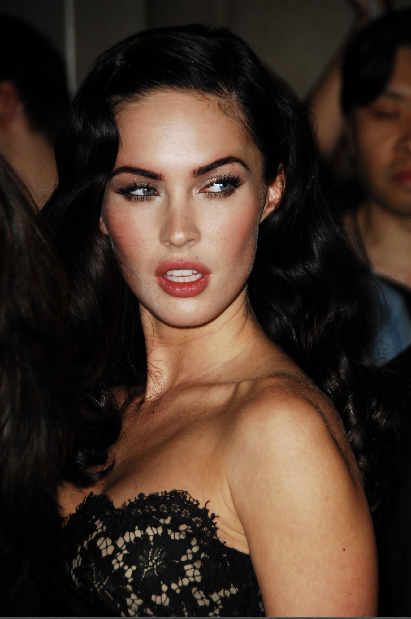 13409_megan_fox_4_tikipeter_celebritycity_032_122_99lo.jpg 13409_megan_fox_4_tikipeter_celebritycity_032_122_99lo.jpg