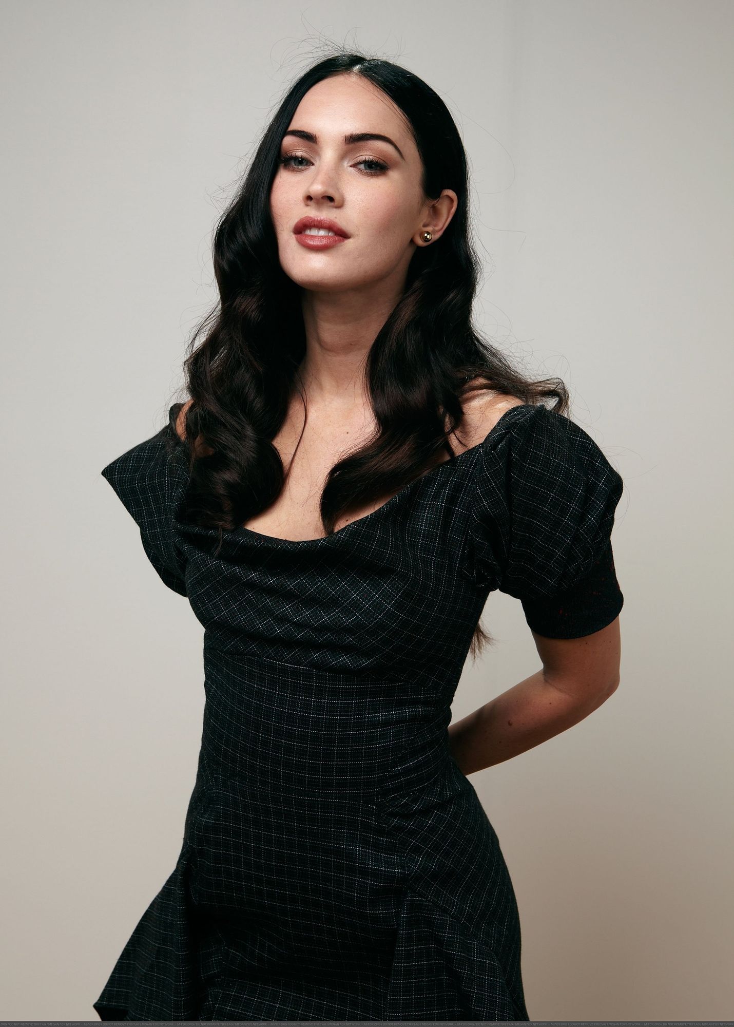 54333_Celebutopia-Megan_Fox-Jennifer58s_Body_Portraits_2009_Toronto_International_Film_Festival-10_122_1131lo.jpg 54333_Celebutopia-Megan_Fox-Jennifer58s_Body_Portraits_2009_Toronto_International_Film_Festival-10_122_1131lo.jpg
