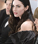 00604_Celebutopia-Megan_Fox-News_conference_for_the_movie_Jennifer0s_Body_in_Toronto-03_122_481lo.jpg