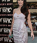 Filename=33185_Megan_Fox_attends_the_Jennifers_Body_Fan_Event_at_Hollywood_and_Highland_-_September_16_2009_7357__122_164lo.jpg
Filesize=312KiB
Dimensions=1201x2000
Date added=Sep 18, 2009 33185_Megan_Fox_attends_the_Jennifers_Body_Fan_Event_at_Hollywood_and_Highland_-_September_16_2009_7357__122_164lo.jpg