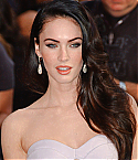 36752_Megan_Fox_attends_the_Jennifers_Body_Fan_Event_at_Hollywood_and_Highland_-_September_16_2009_1852__122_580lo.jpg