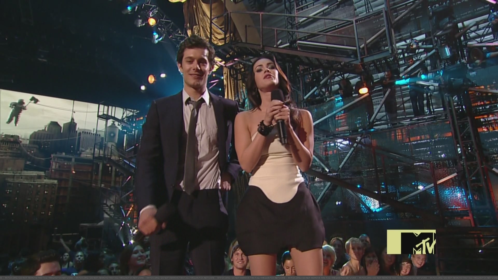 MTVVMA090026.jpg MTVVMA090026.jpg