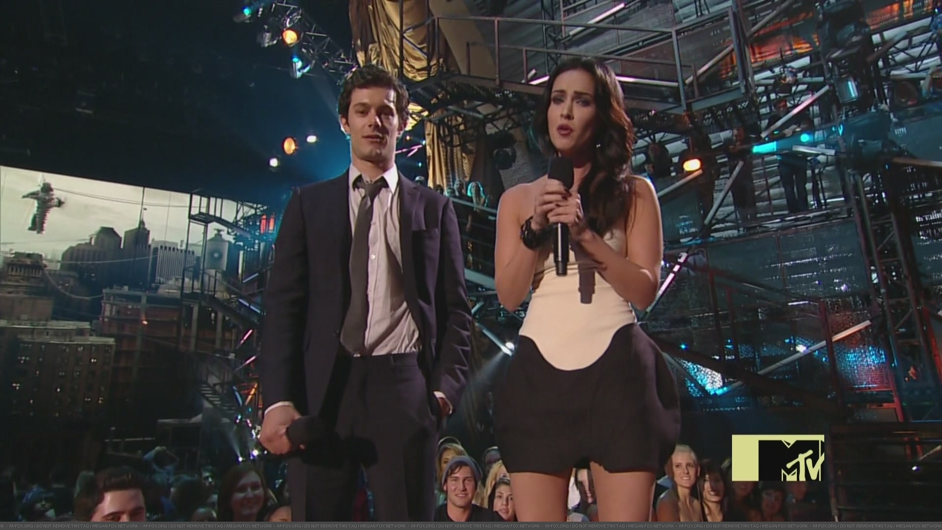 MTVVMA090028.jpg MTVVMA090028.jpg