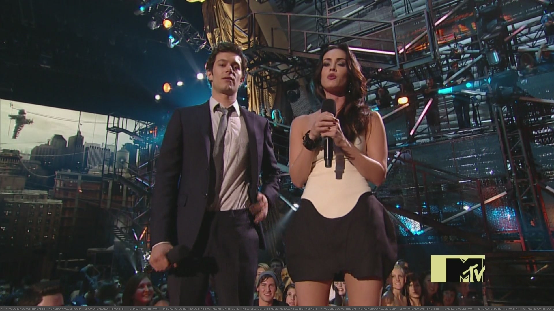 MTVVMA090029.jpg MTVVMA090029.jpg