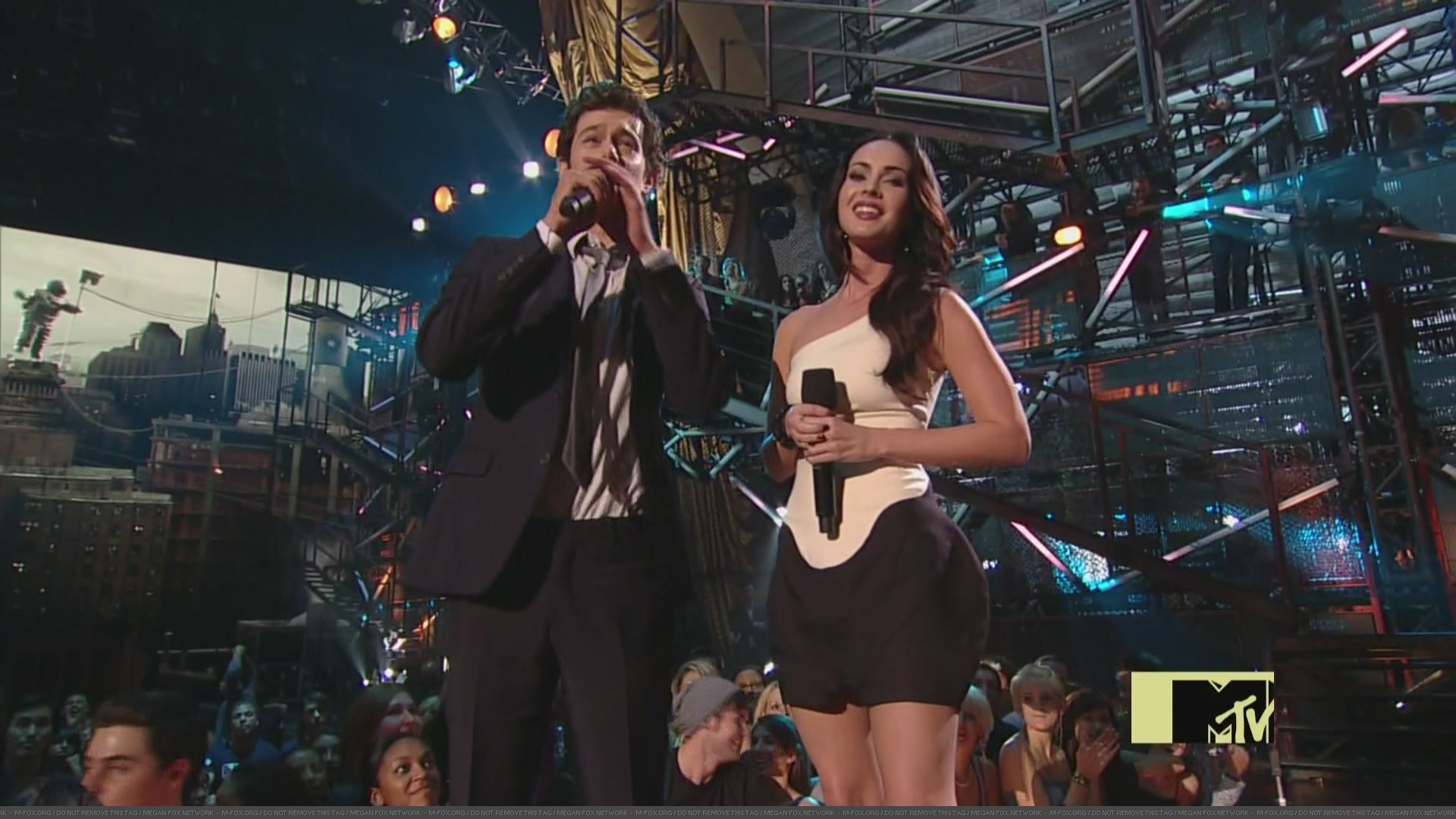 MTVVMA090035.jpg MTVVMA090035.jpg