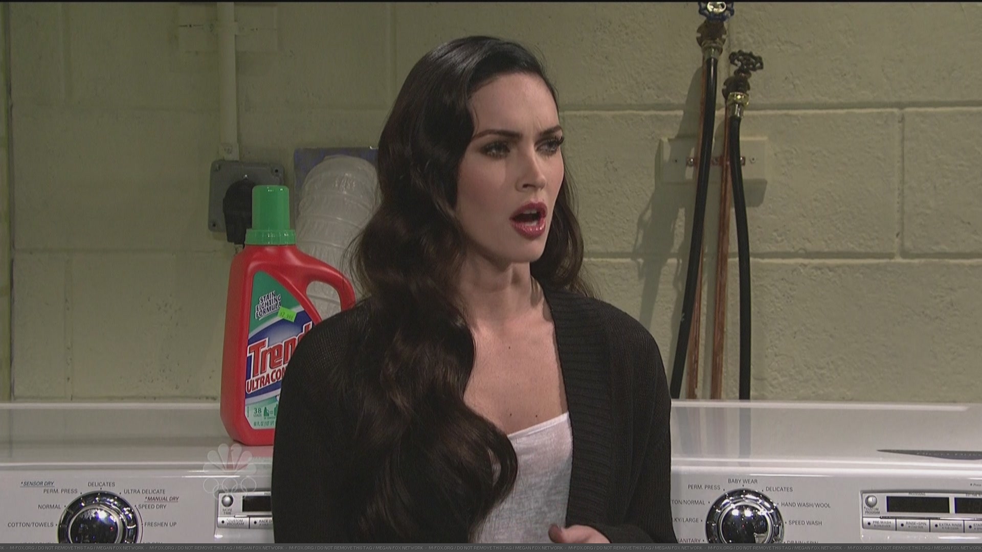 SNL90031.jpg SNL90031.jpg