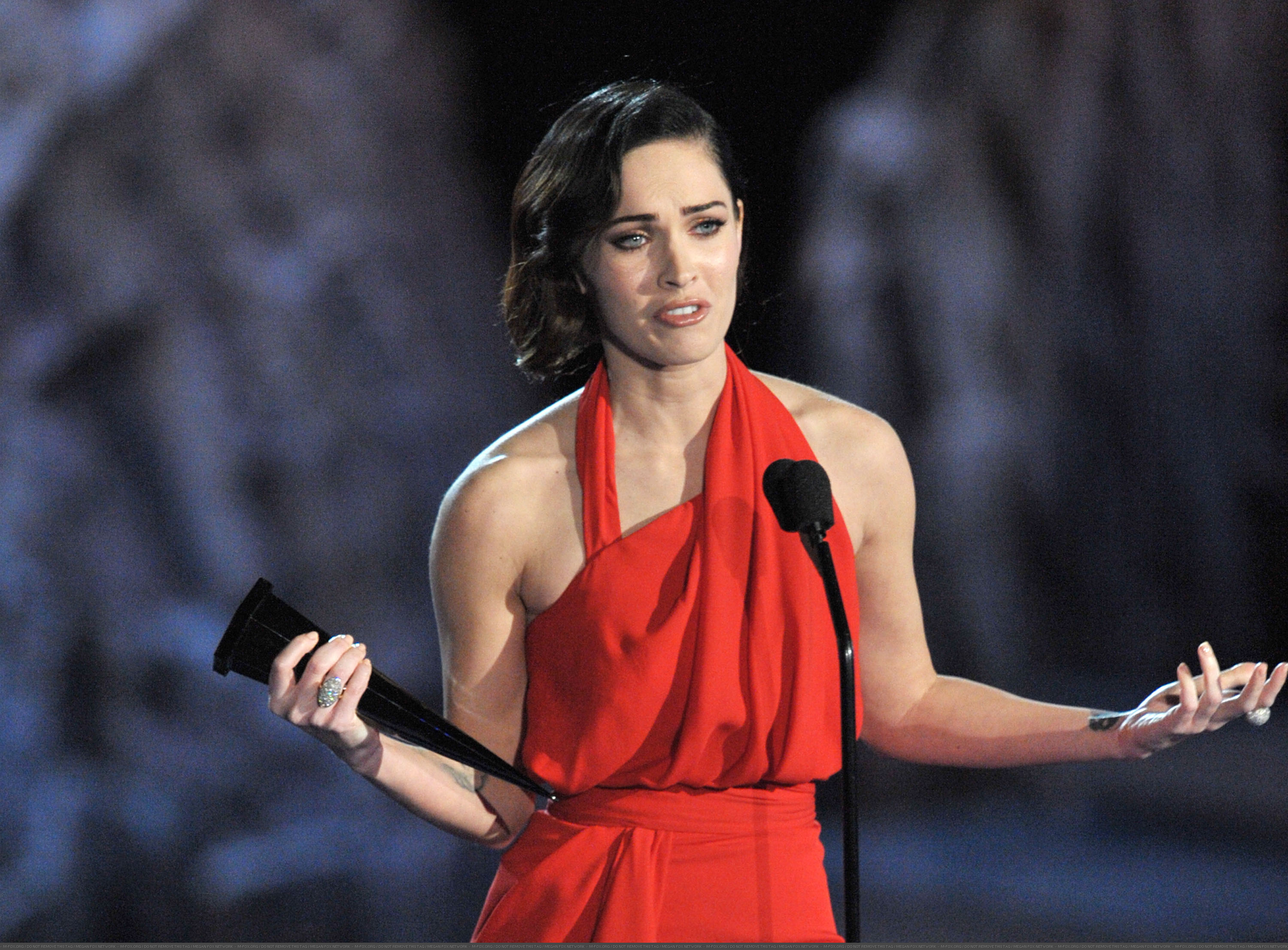 61367-megan-fox-spike-tvs-scream-2009-010-123-40lo.jpg 61367-megan-fox-spike-tvs-scream-2009-010-123-40lo.jpg