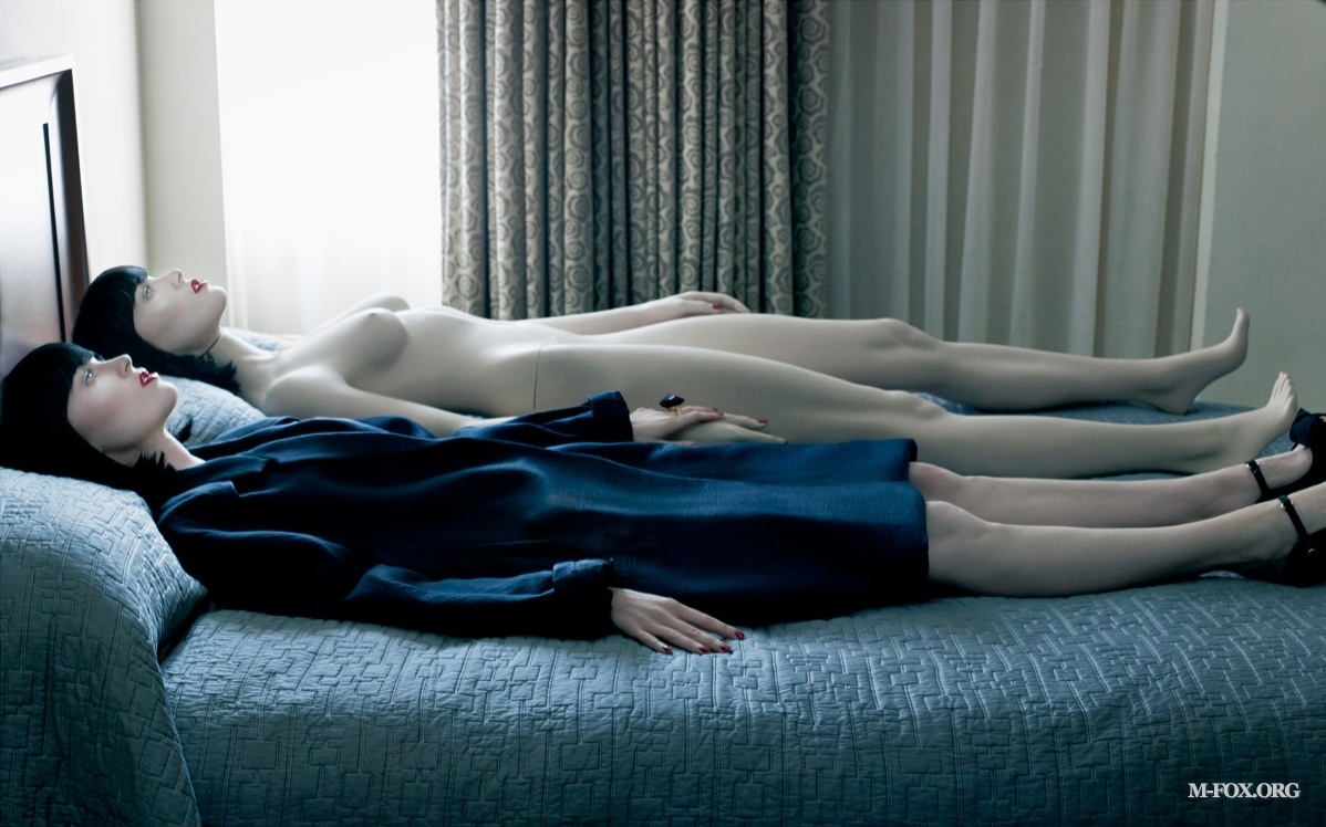 meganfoxmannequin1.jpg meganfoxmannequin1.jpg