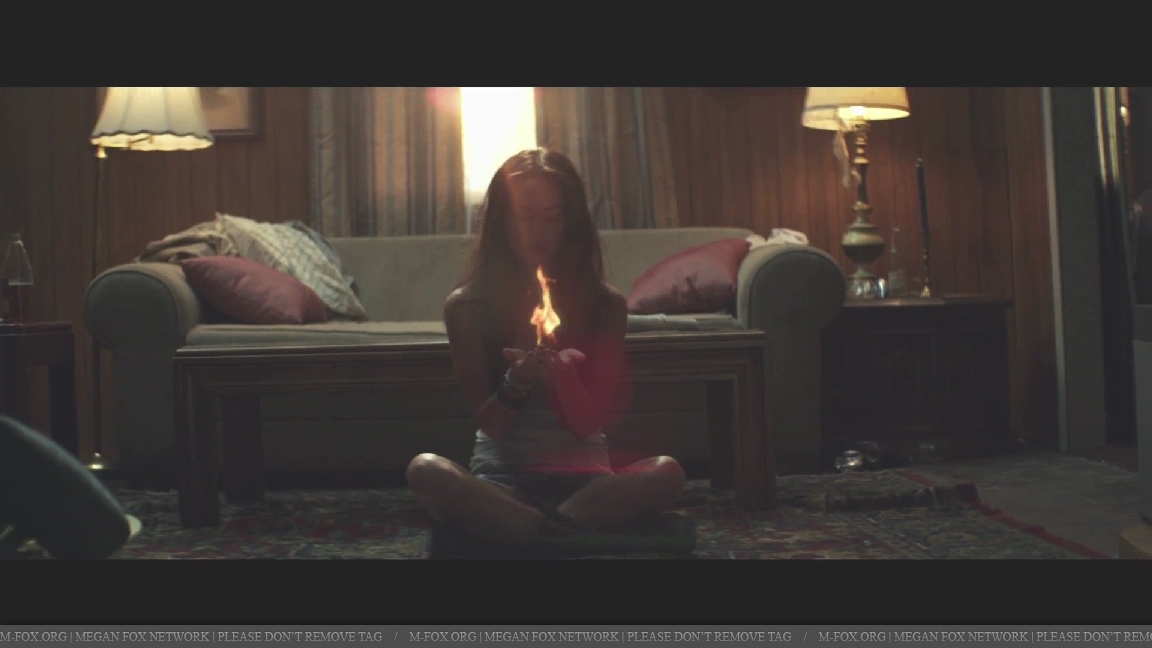 lovethewayyoulie002.jpg lovethewayyoulie002.jpg