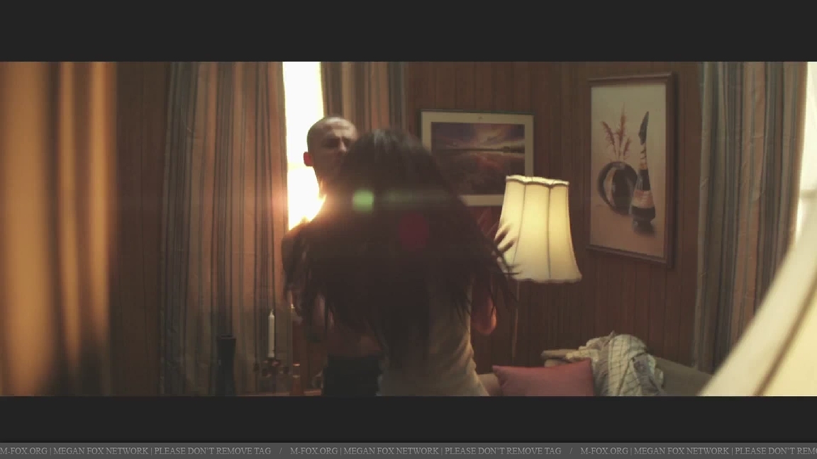 lovethewayyoulie034.jpg lovethewayyoulie034.jpg