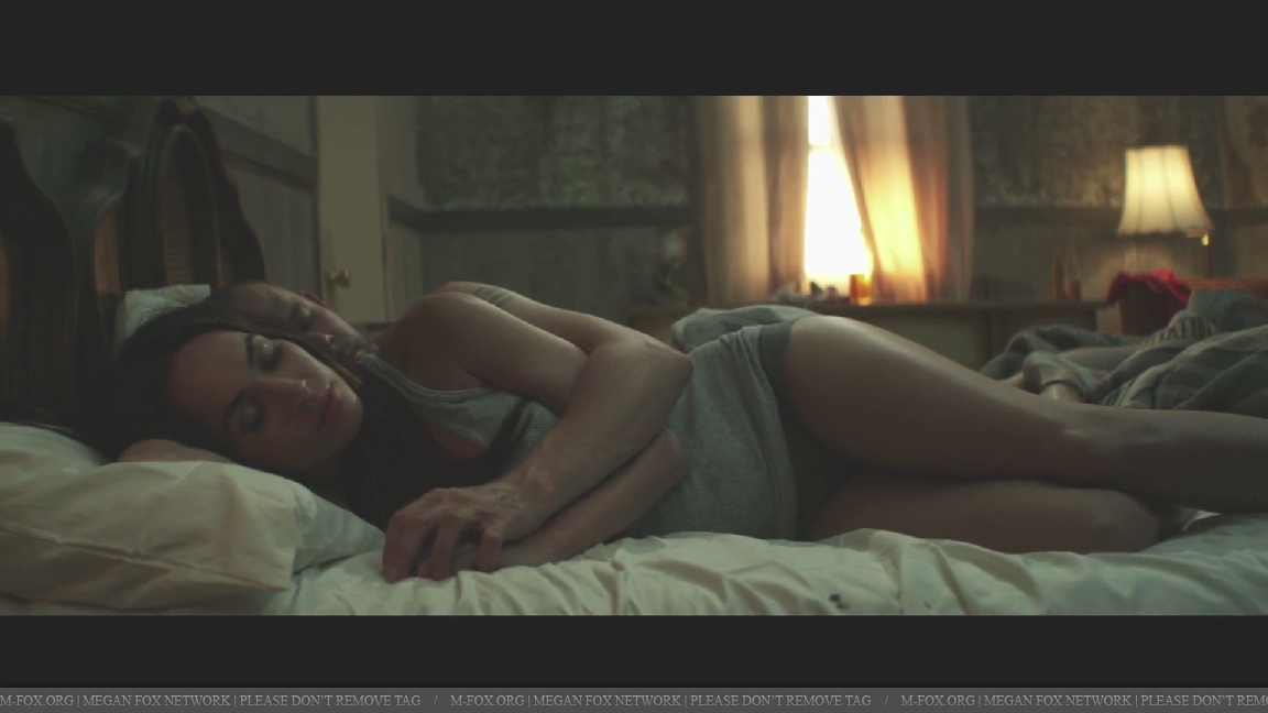 lovethewayyoulie147.jpg lovethewayyoulie147.jpg