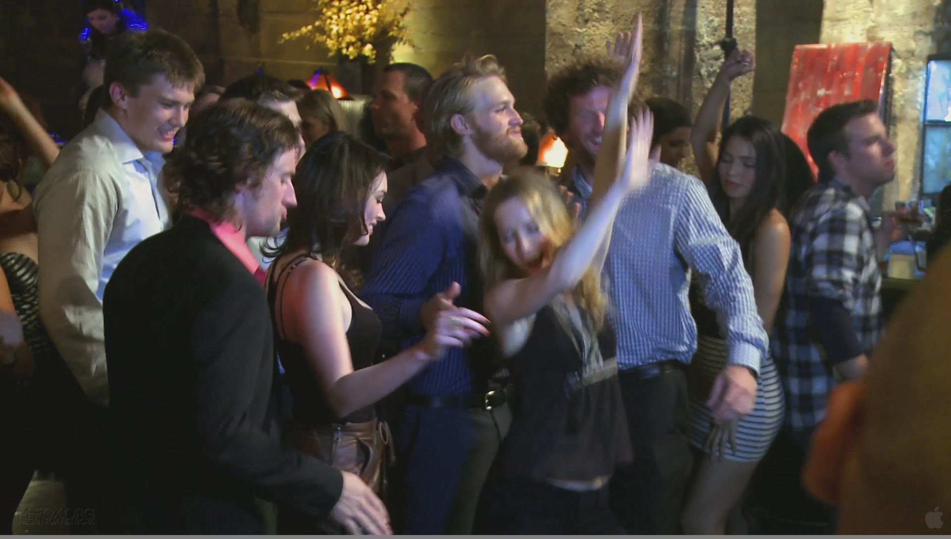 Dancingmachine0073.jpg Dancingmachine0073.jpg