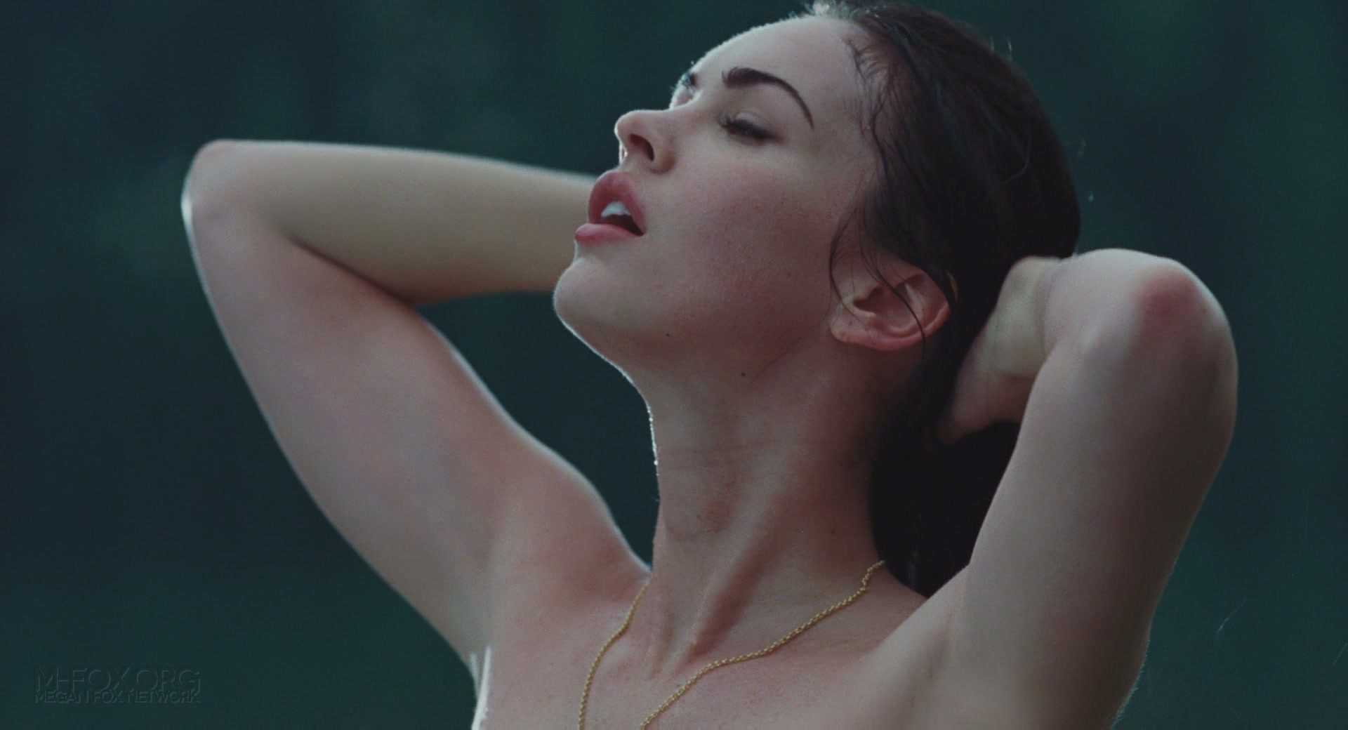 JennifersBody1874.jpg JennifersBody1874.jpg