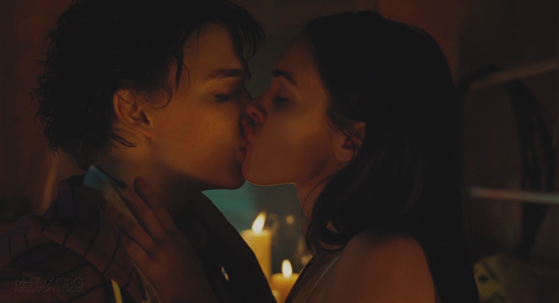 JennifersBody2644.jpg JennifersBody2644.jpg