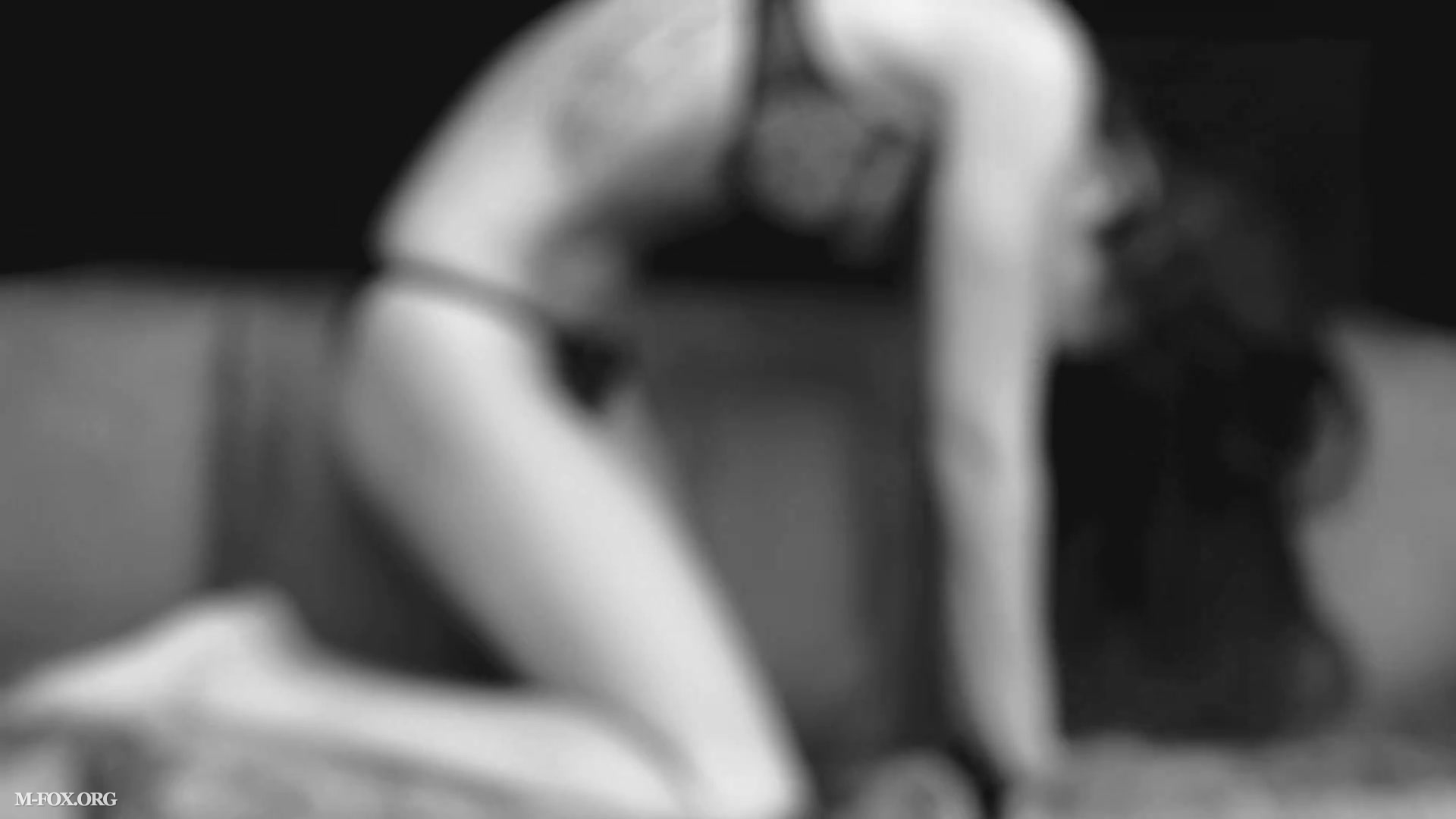 MeganFoxArmaniTeaser0011.jpg