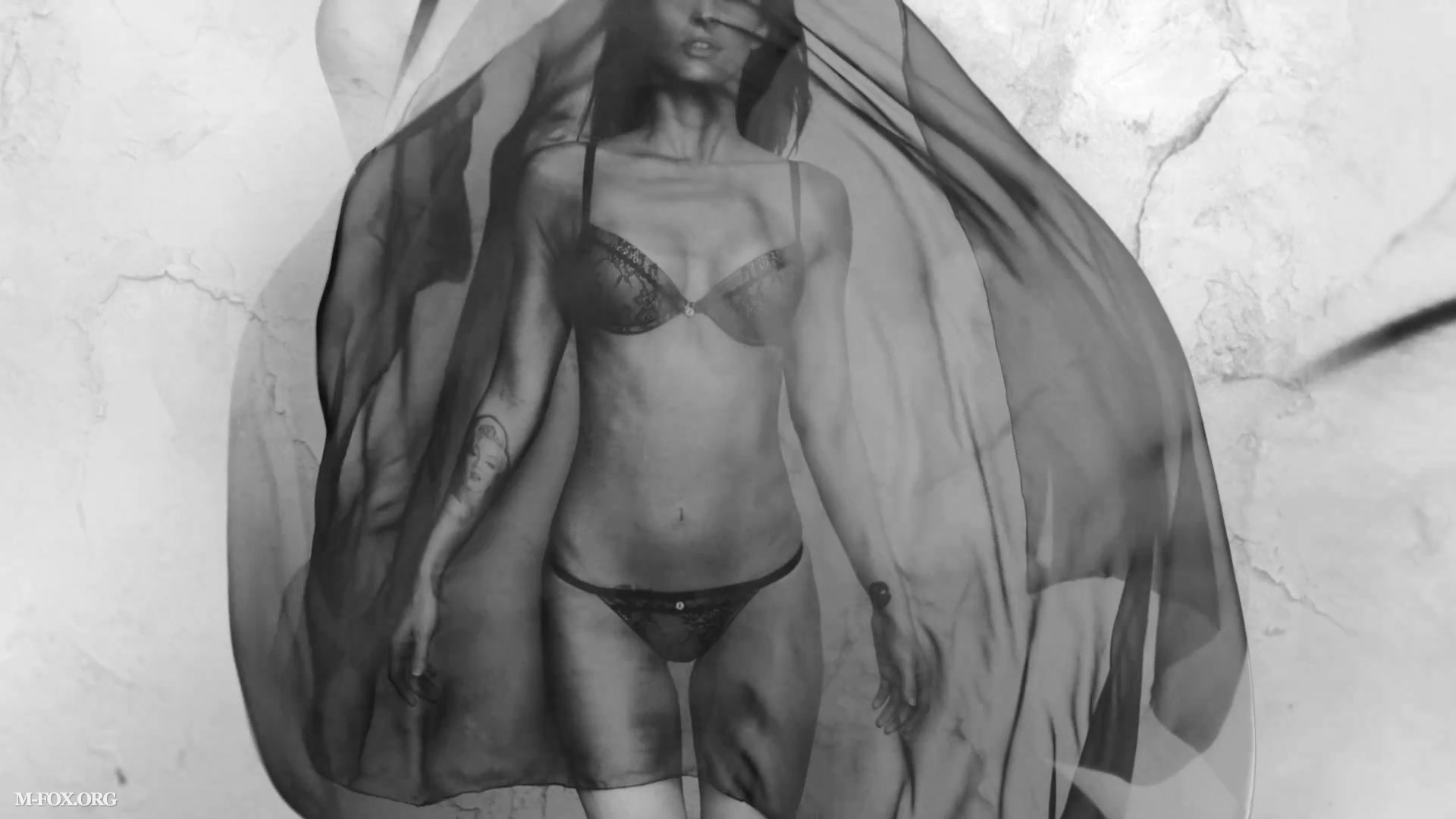 MeganFoxArmaniTeaser0029.jpg MeganFoxArmaniTeaser0029.jpg