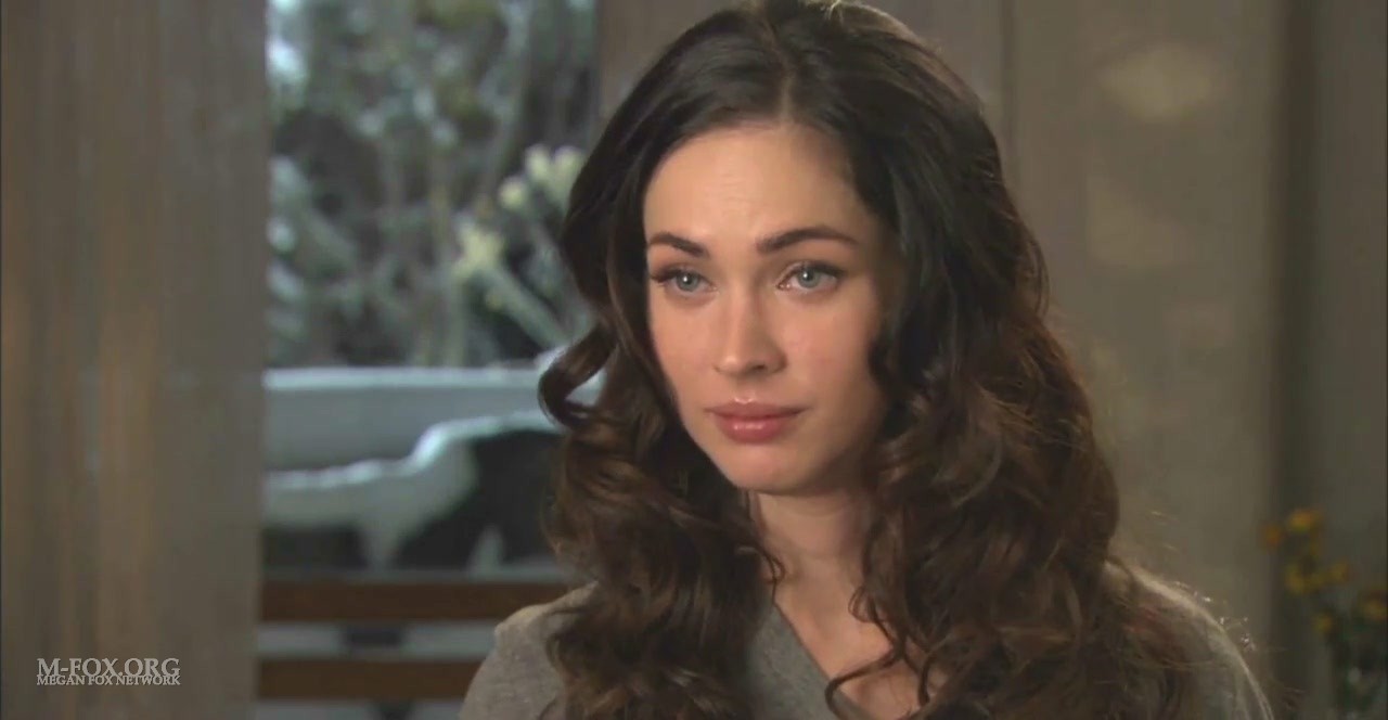 meganfoxpassionplayinterview0323.jpg