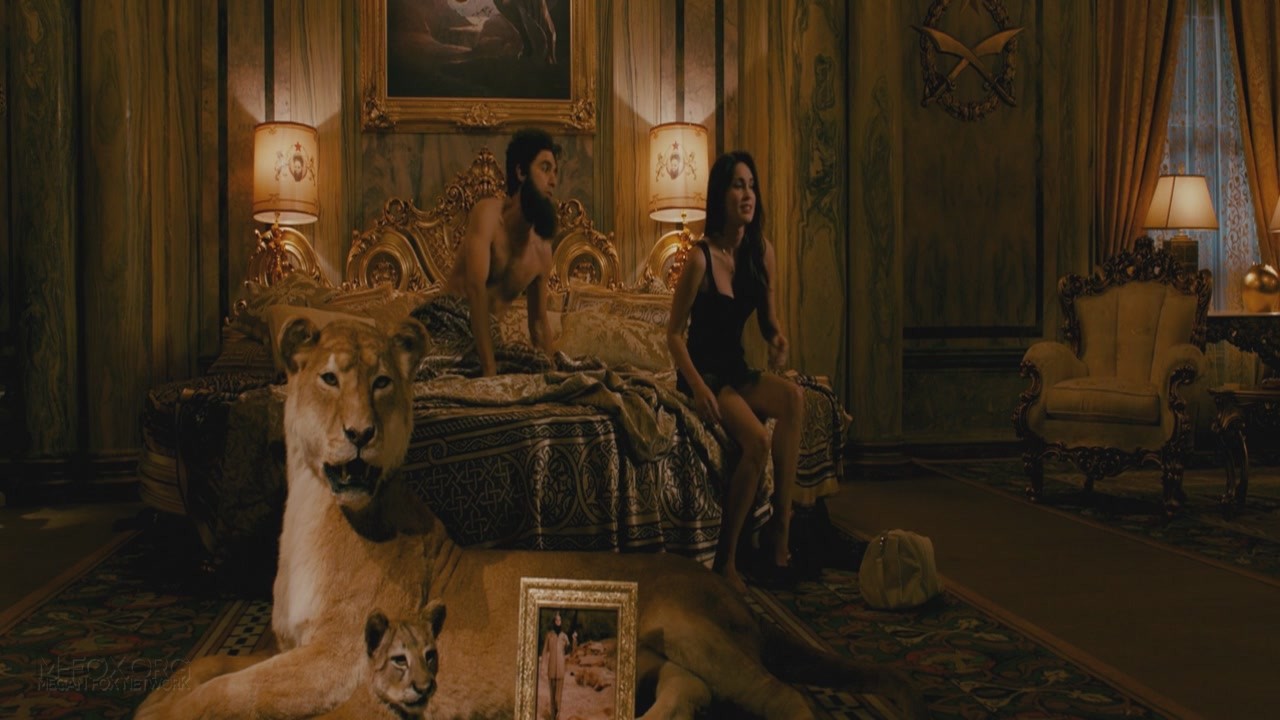 thedictator0120.jpg