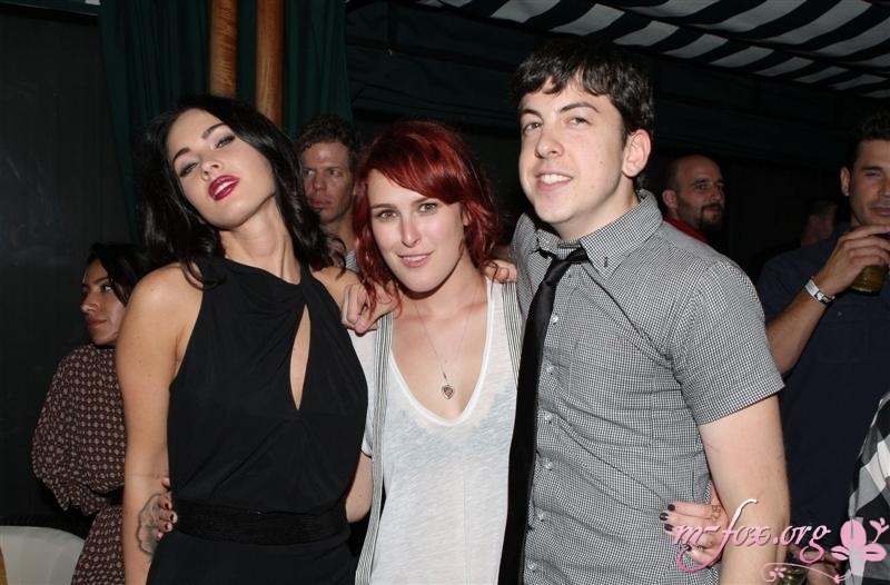 sdcc-09-jennifers-body-party-pics-20090724075546183.jpg sdcc-09-jennifers-body-party-pics-20090724075546183.jpg